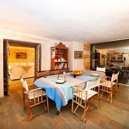 Wonderful Waterfront Ancient House Villa