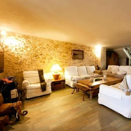 Wonderful Waterfront Ancient House *